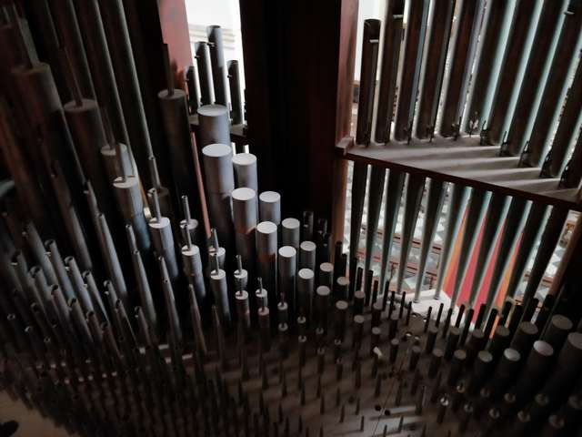 x093402